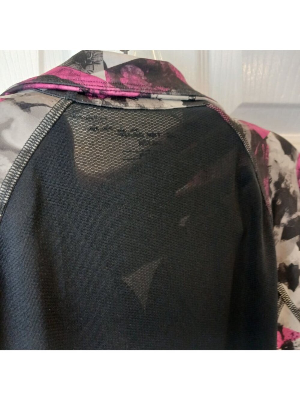 Tek Gear Drytek Womens Medium Long Sleeve1/4-Zip Top Pink/Black Abstract #D-36 - Picture 6 of 7